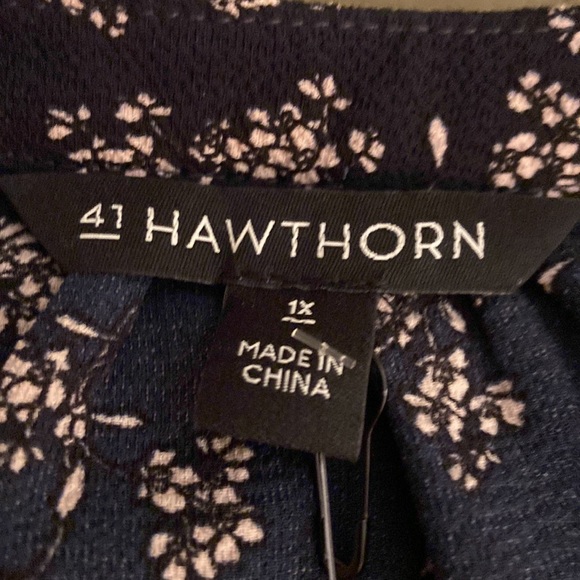 Women’s blouse by 41 Hawthorne. - Picture 4 of 10